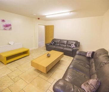Room 5, 24 Magdala Street, Belfast, BT7 1PU - Photo 1