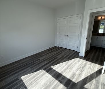 For Lease - 1100 Lackner Place Unit# 116, Kitchener, Ontario - Photo 3