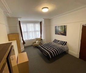 Room in a Shared House, Sidney Avenue, N13 - Photo 4