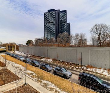 For Lease - 30 Inn On The Park Drive Unit# 316, Toronto, Ontario - Photo 2