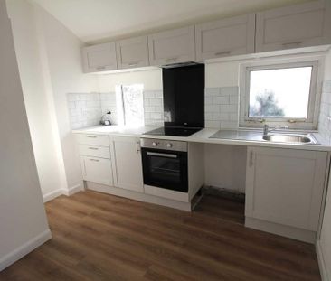 1 bedroom semi-detached house to rent - Photo 3