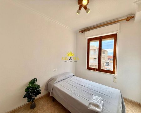 3-BEDROOM APARTMENT FOR RENT IN TORREVIEJA - ALICANTE - Photo 5