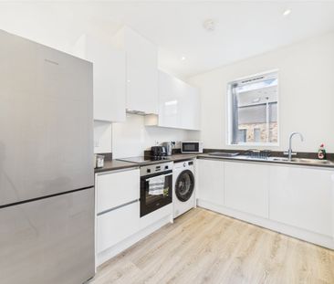 3 Bed Terraced House, Parkes Avenue, B12 - Photo 4