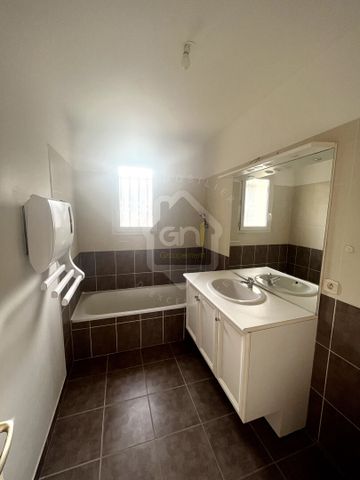 BARBENTANE - T2 de 40m² avec une place de parking., - Photo 4