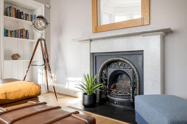 3 bedroom flat to rent - Photo 1