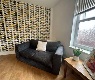 West End // Bed & Bath // Aug, LN1 - Photo 2