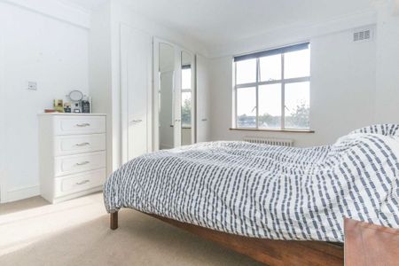 Sutton Lane North, W4 4LE, London - Photo 2