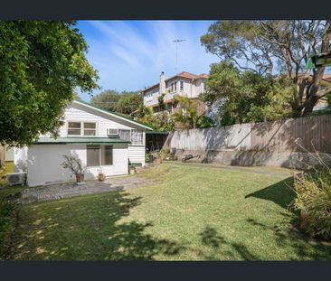 Generous north-facing rear block in a peaceful cul-de-sac - Photo 6