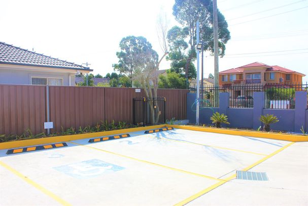 Studio-style shared accommodation inspection from the 28 January - Photo 1