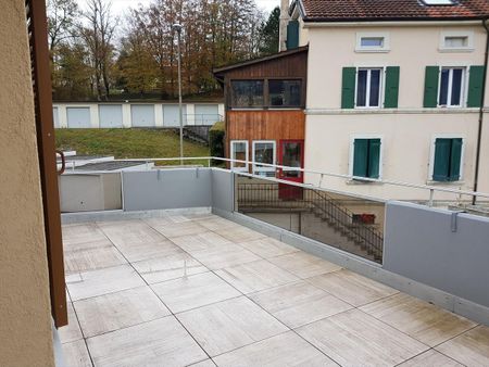 Beautiful 4.5-room apartment with fireplace in Val-de-Travers - Photo 4