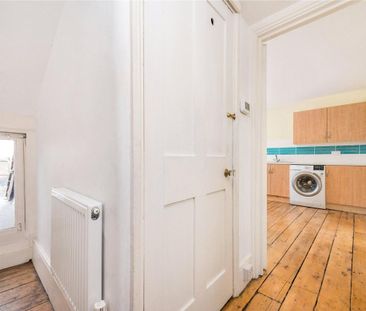 1 bedroom flat in Camden - Photo 3