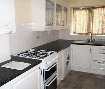 Bedroom Property In Guildford, GU4 - Photo 2