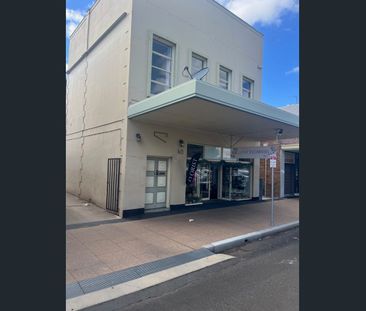 Inner City Apartment - Photo 3