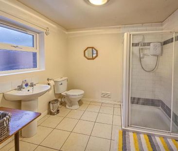 Room 2, 40 Nansen Street, Belfast, BT12 6AT - Photo 5