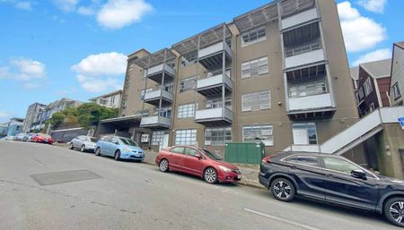 Welcome to apartment 501 at Vespa Apartments! - Photo 4