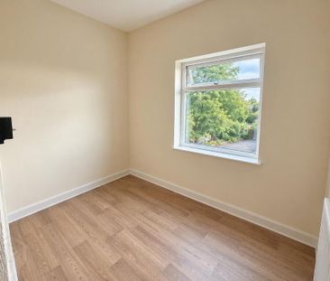 Room 2, 9 Ivy Hill, Derriaghy, Lisburn, BT28 3SL - Photo 6