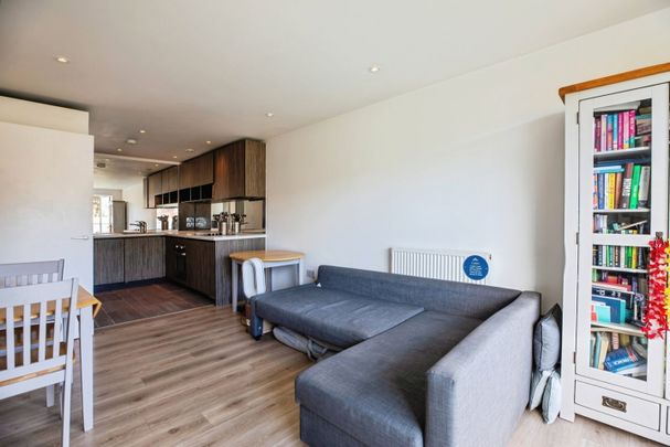 1 Bed Flat, Augustine House, SE13 - Photo 1