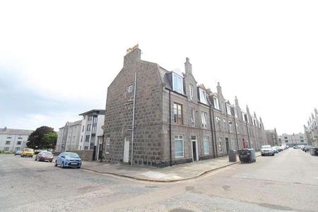 Sunnybank Place, Aberdeen, AB24 - Photo 4