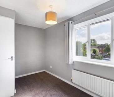 2 bedroom terraced house to rent - Photo 2