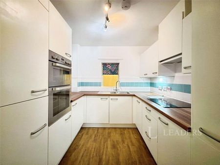 1 bedroom flat to rent - Photo 5