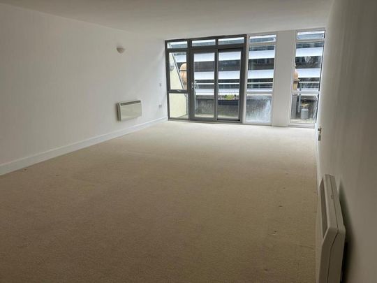 3 bedroom apartment to rent - Photo 1