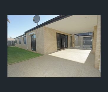 2 Carbine Way, Lake Coogee, WA 6166 - Photo 4