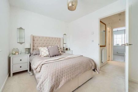 Banbury, Oxfordshire, OX16 - Photo 3