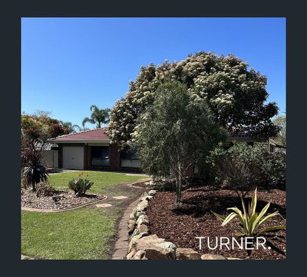 14 Camille Street, Hallett Cove, SA 5158 - Photo 1