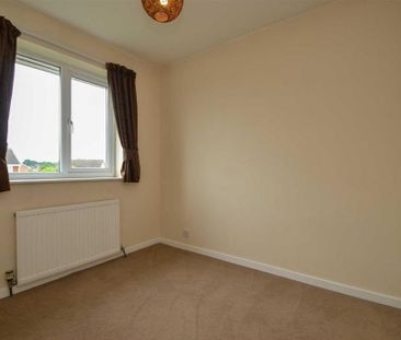 2 bedroom semi-detached house to rent - Photo 5