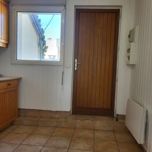 Location Appartement 1 pièce 28m² ORSAY 91400 - Photo 2