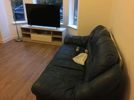 Victoria Road, Fallowfield, M14 - Photo 1