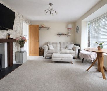 Rapleys Field, Woking, Surrey, GU24 - Photo 2