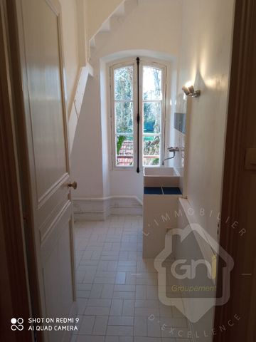 Très grande batisse T5 à Esparron de pallières, - Photo 2