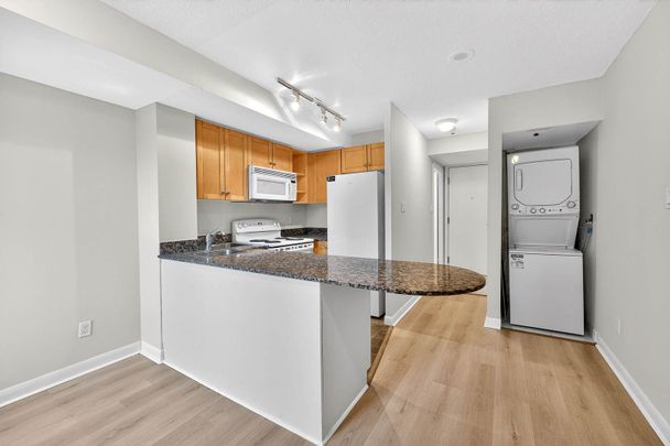 For Lease - 323 Richmond Street Unit# 220, Toronto, Ontario - Photo 1