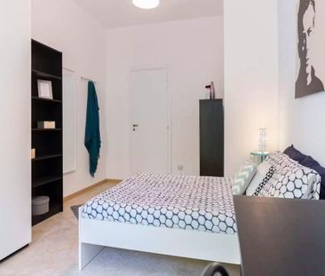 Via dei Pioppi, Cesano Boscone, Lombardy 20090 - Photo 2