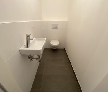 Neuwertige, top-ausgestattete, helle Neubauwohnung! Großzügiger Gru... - Photo 6