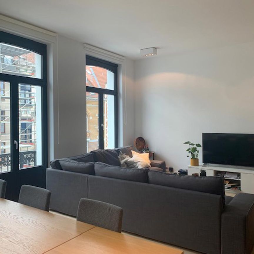 Flat - for rent - Photo 1