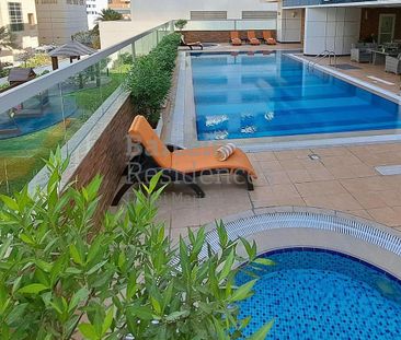 Fully Furnished Living with Bills Covered - Photo 2