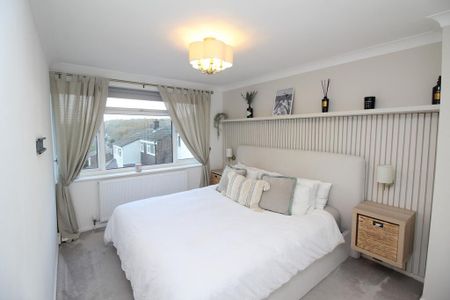 3 bedroom terraced house to rent - Photo 3