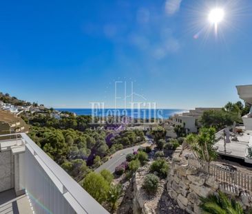 A spacious and modern apartment in Altea la Vella, Alicante for sho... - Photo 2