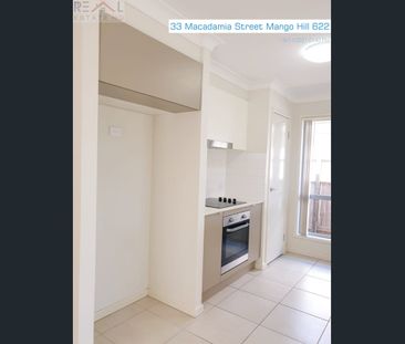 4 Bedroom House - Available March 2026 - Photo 6