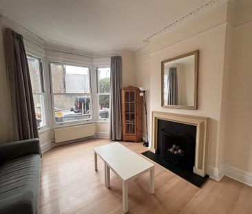4 bedroom terraced house to rent - Photo 1