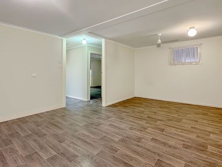 Tidy Four Bedroom Brick Home - Photo 3