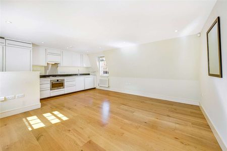 An unfurnished third floor property situated on one of London's prime Belgravia streets. - Photo 3