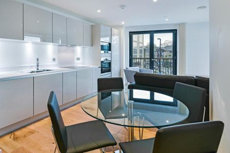 2 bedroom flat to rent - Photo 3