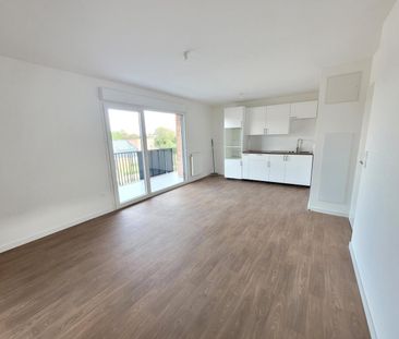 location Appartement T2 DE 44.01m² À ARMENTIERES - Photo 2