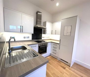 Bartley Way, Hook, Hampshire, RG27 - Photo 6