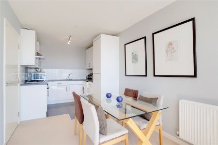 Laban Walk London SE8 - Photo 4