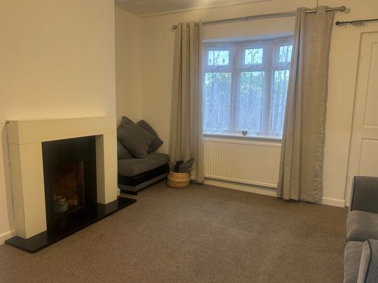 lynncroft, Eastwood - Photo 1