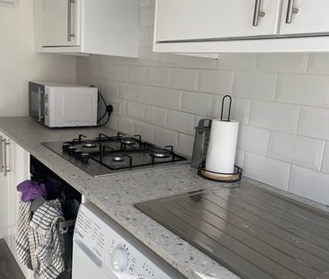 Room in a Shared House, Roslin Street, M11 - Photo 6